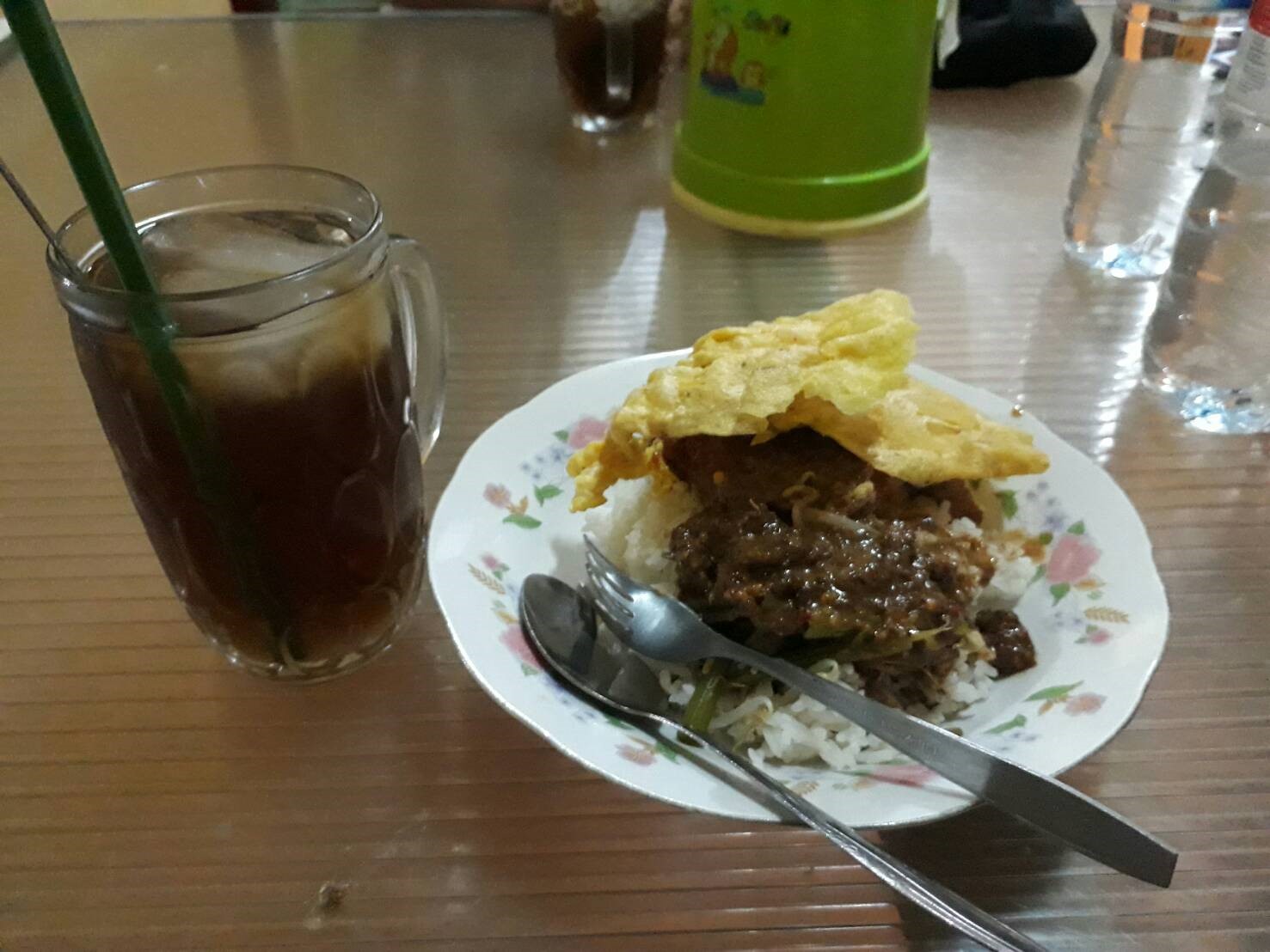 Nasi Ayam Pecel Cak Win Nasi Ayam Pecel Cak Win